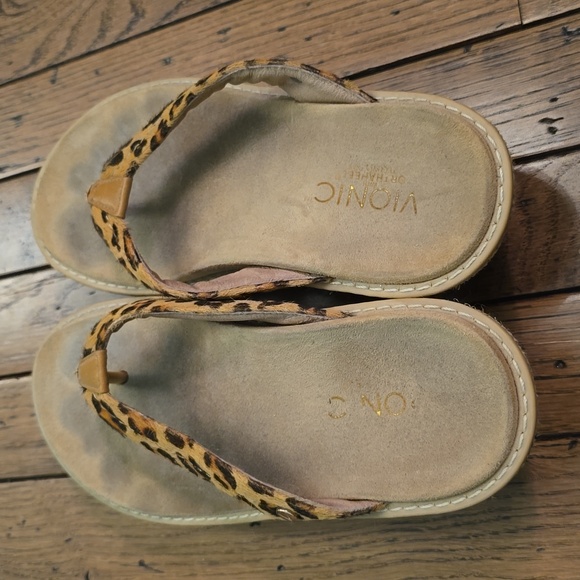 Vionic Leopard - Picture 3 of 6